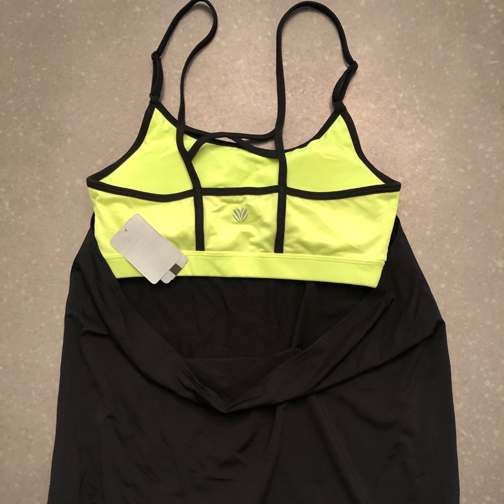 NWT Built In Bra Workout tank